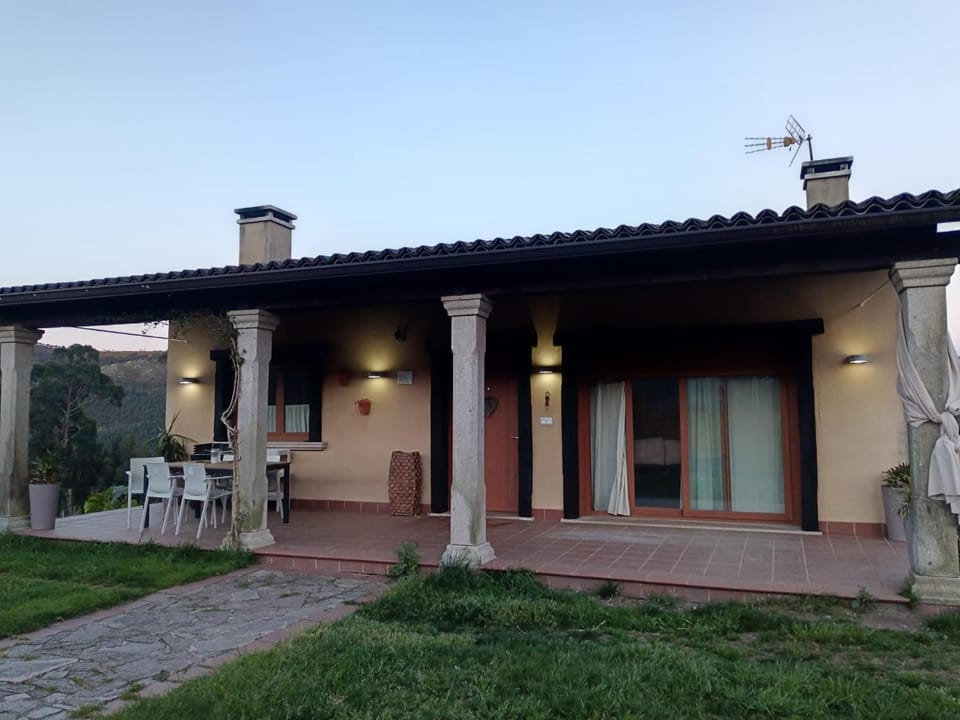 Property building, Patio, Day