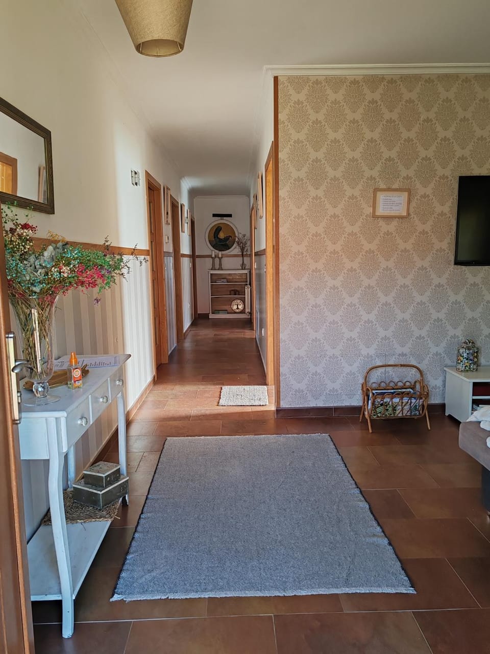 TV and multimedia, Living room, Photo of the whole room, Seating area