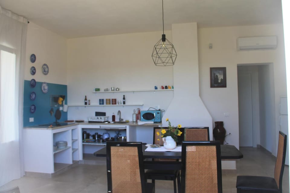 Living room, Seating area, flat iron, kitchen