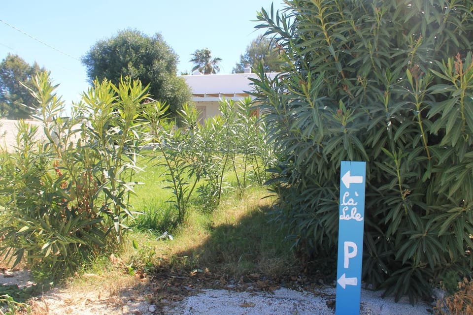 Property building, Garden view, Parking