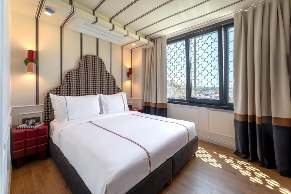 Bed, View (from property/room), Photo of the whole room, Bedroom