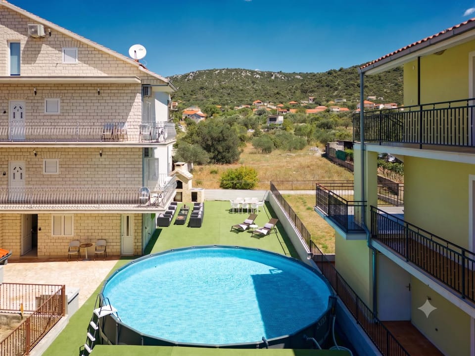 Property building, Swimming pool