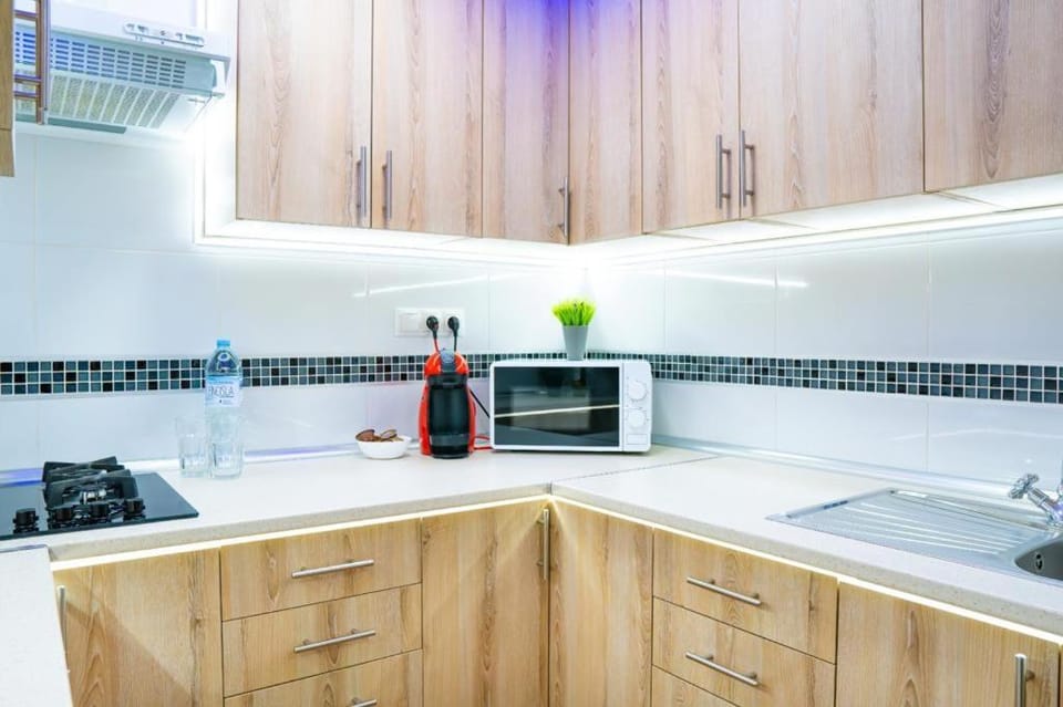 Kitchen or kitchenette, pet friendly, stove