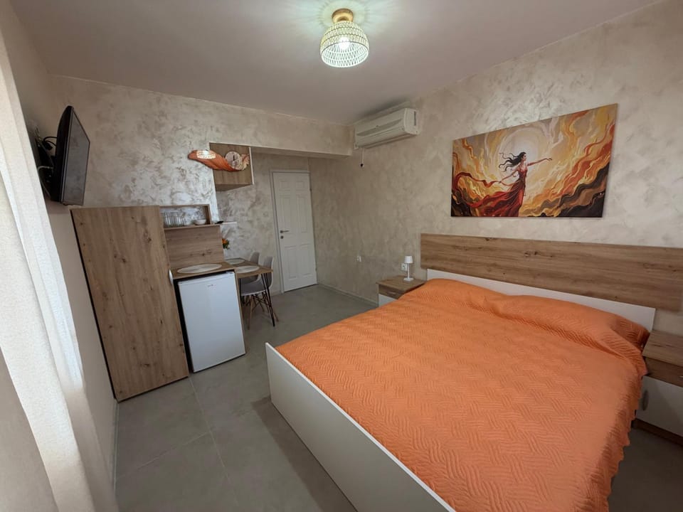 Eleonor Guest House Bed and Breakfast in Varna Province