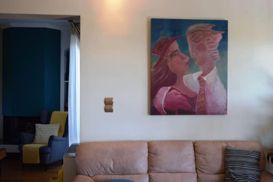Living room, Decorative detail, Seating area