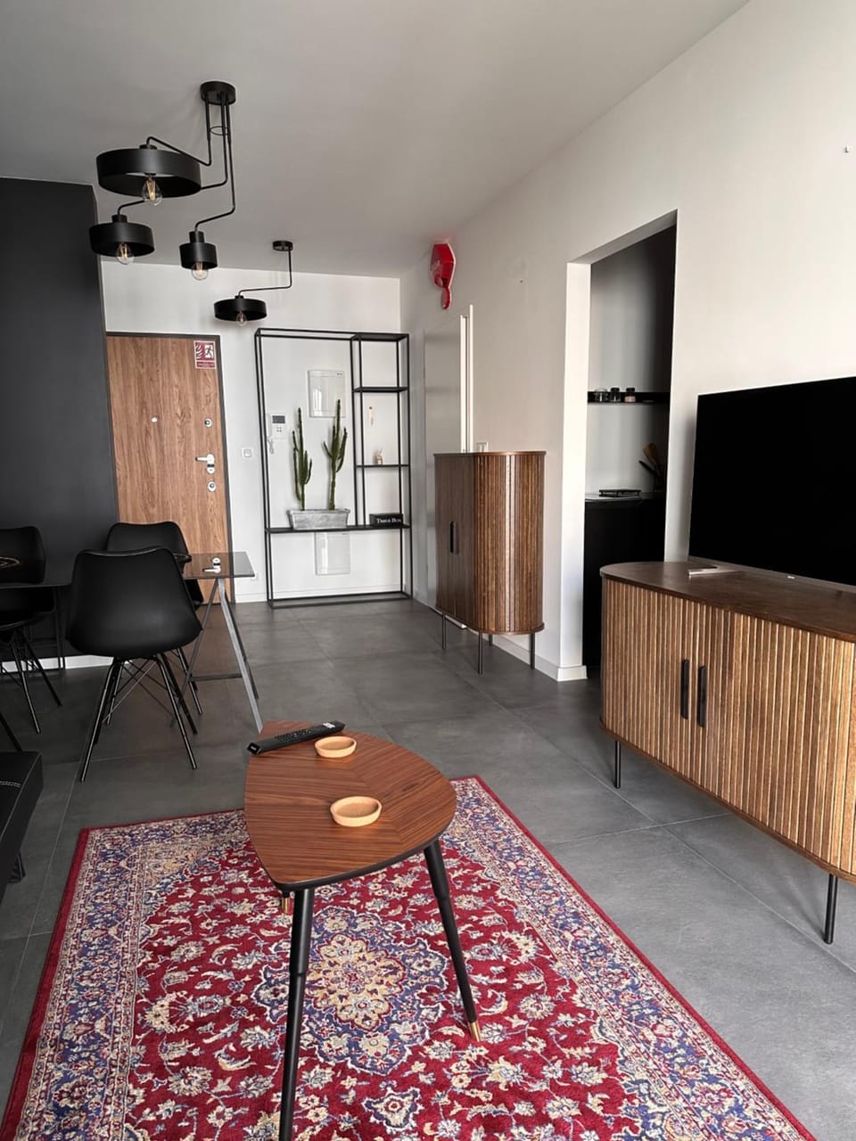 C71 - Metro Wilanowska - Free underground parking Apartment in Warsaw