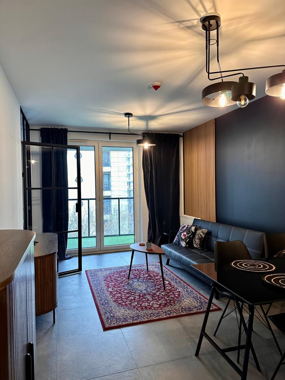 C71 - Metro Wilanowska - Free underground parking Apartment in Warsaw