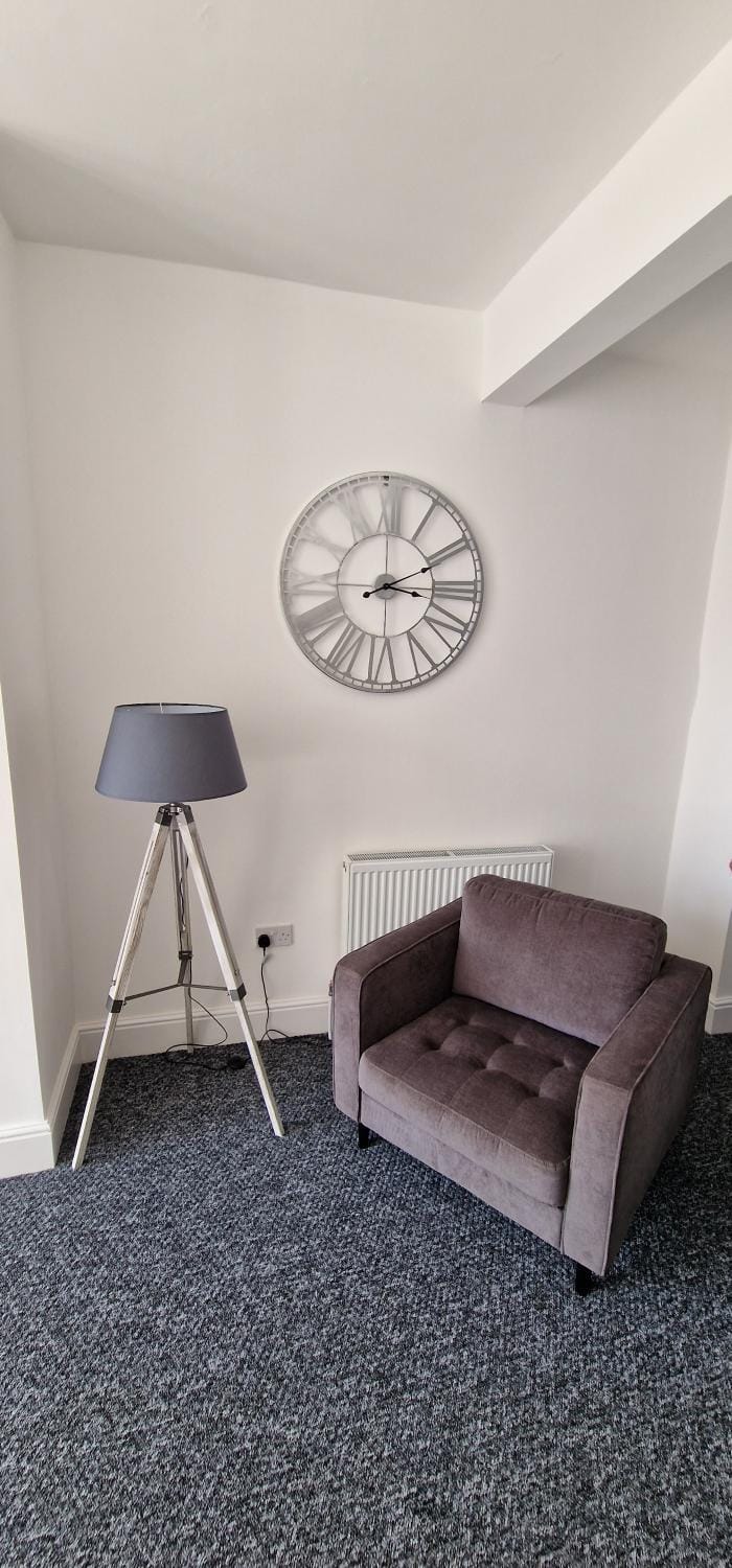 Communal lounge/ TV room, Living room, Seating area