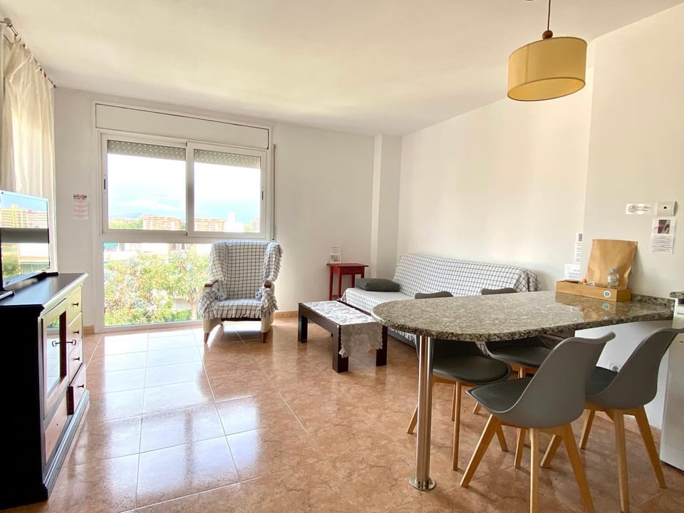 Kitchen or kitchenette, Living room, Seating area
