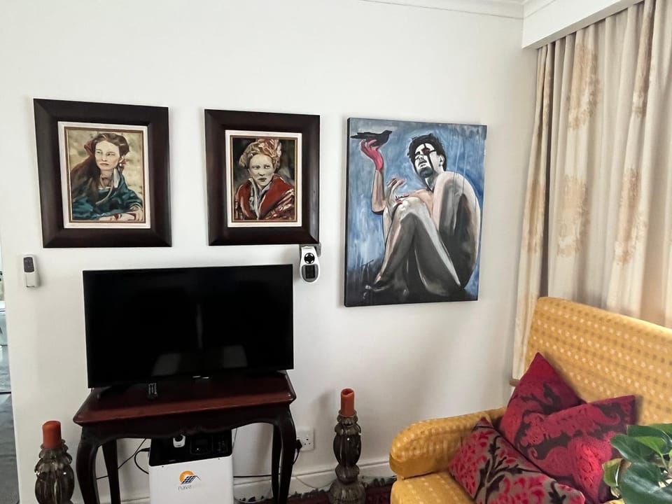 TV and multimedia, Decorative detail
