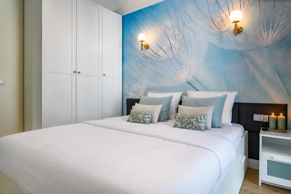 Bed, Bedroom, wardrobe
