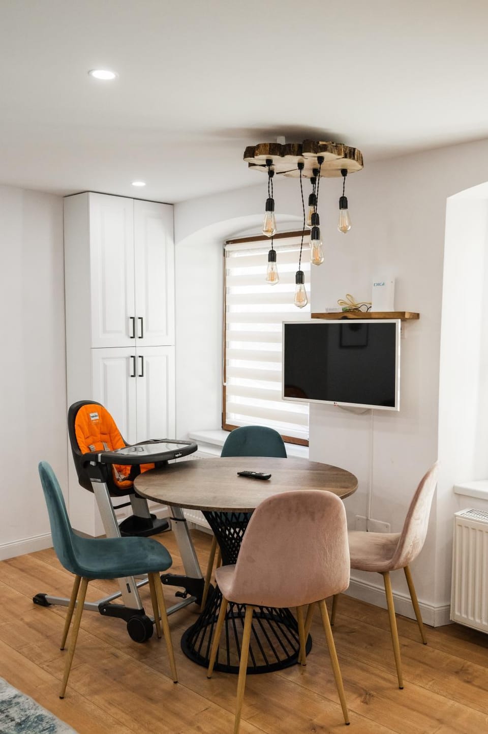 TV and multimedia, Decorative detail, Dining area