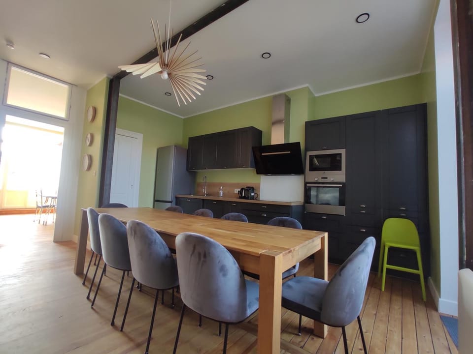 Dining area, kitchen