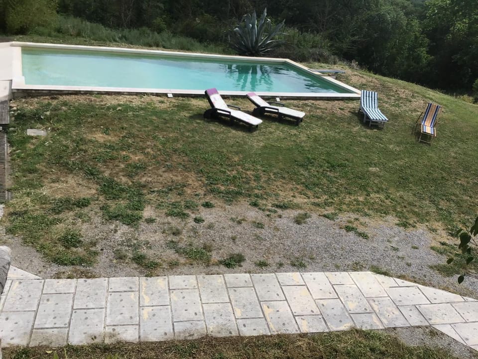 Le Mas de l’Amandier Bed and Breakfast in Occitanie