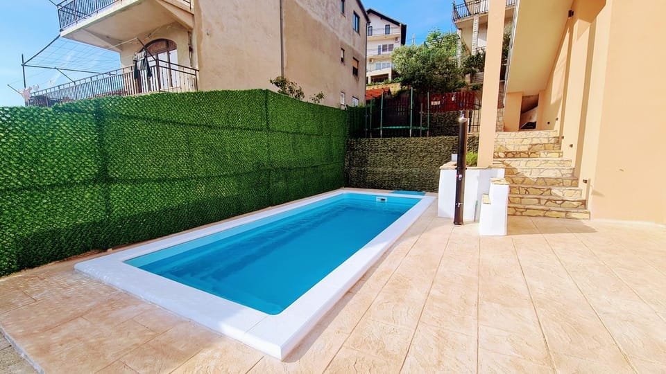 Day, Pool view, Swimming pool