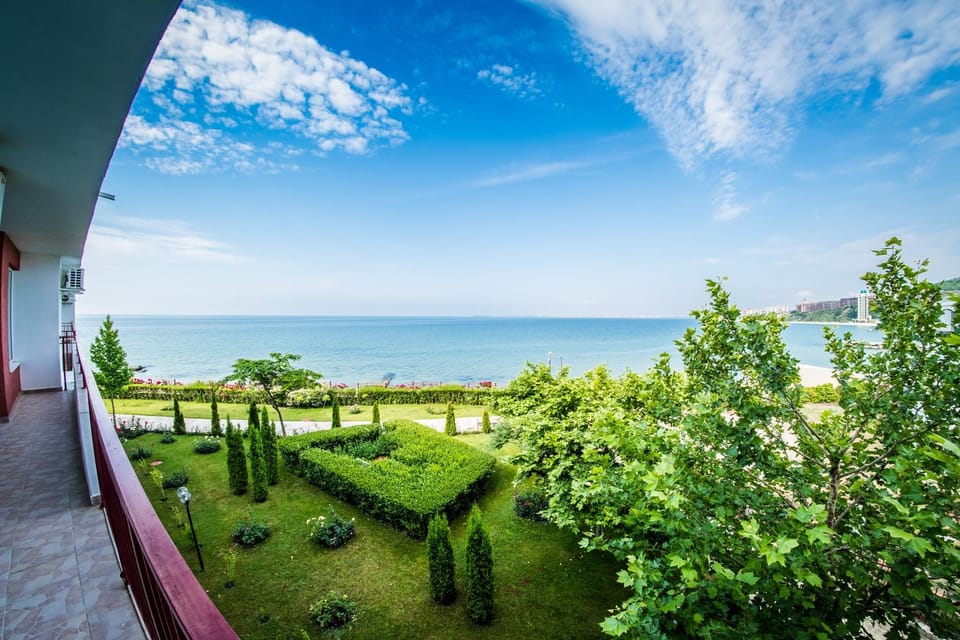 Balcony/Terrace, Living room, Garden view, Sea view