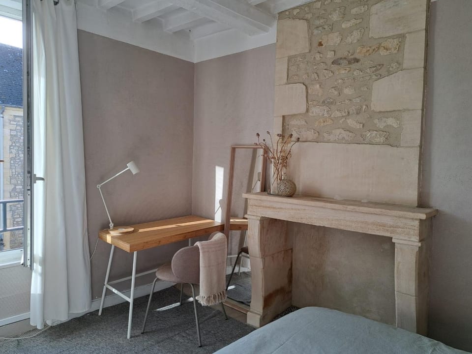 Seating area, Bedroom