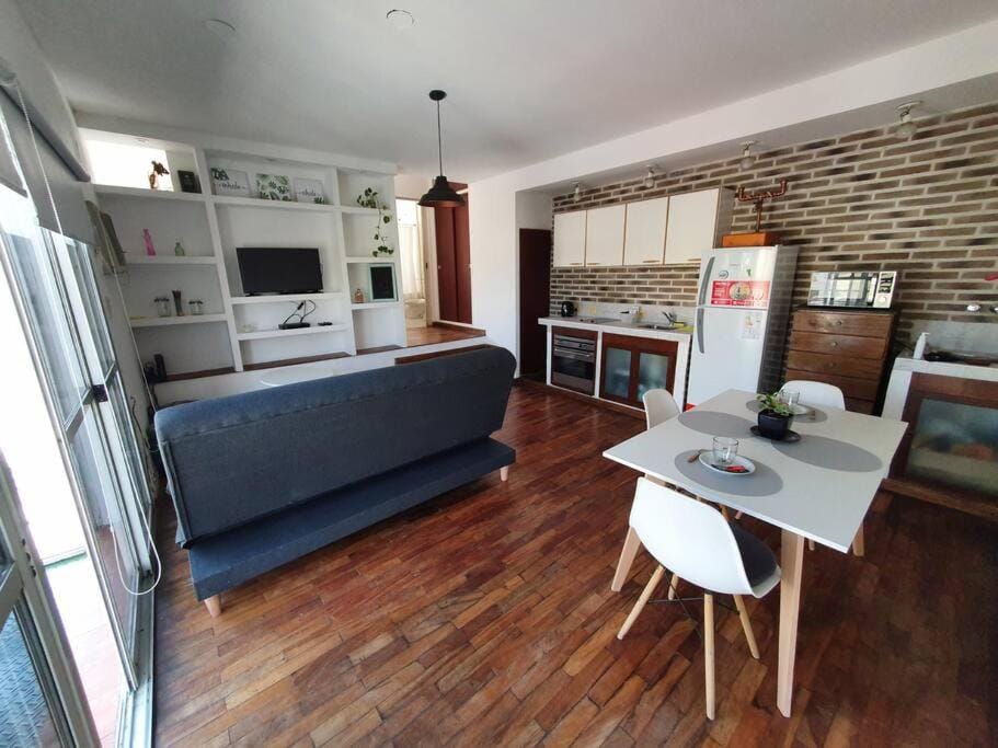 TV and multimedia, Kitchen or kitchenette, Living room, Seating area, Dining area, minibar, pet friendly, stove