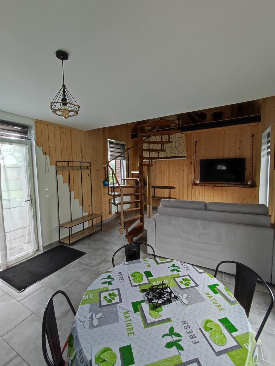 Seating area, Dining area