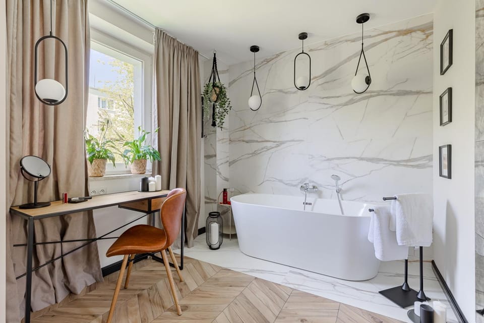 Bathroom, Bath