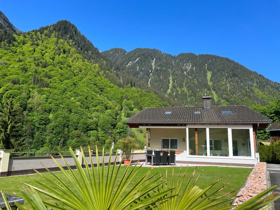 Garden, Balcony/Terrace, Mountain view