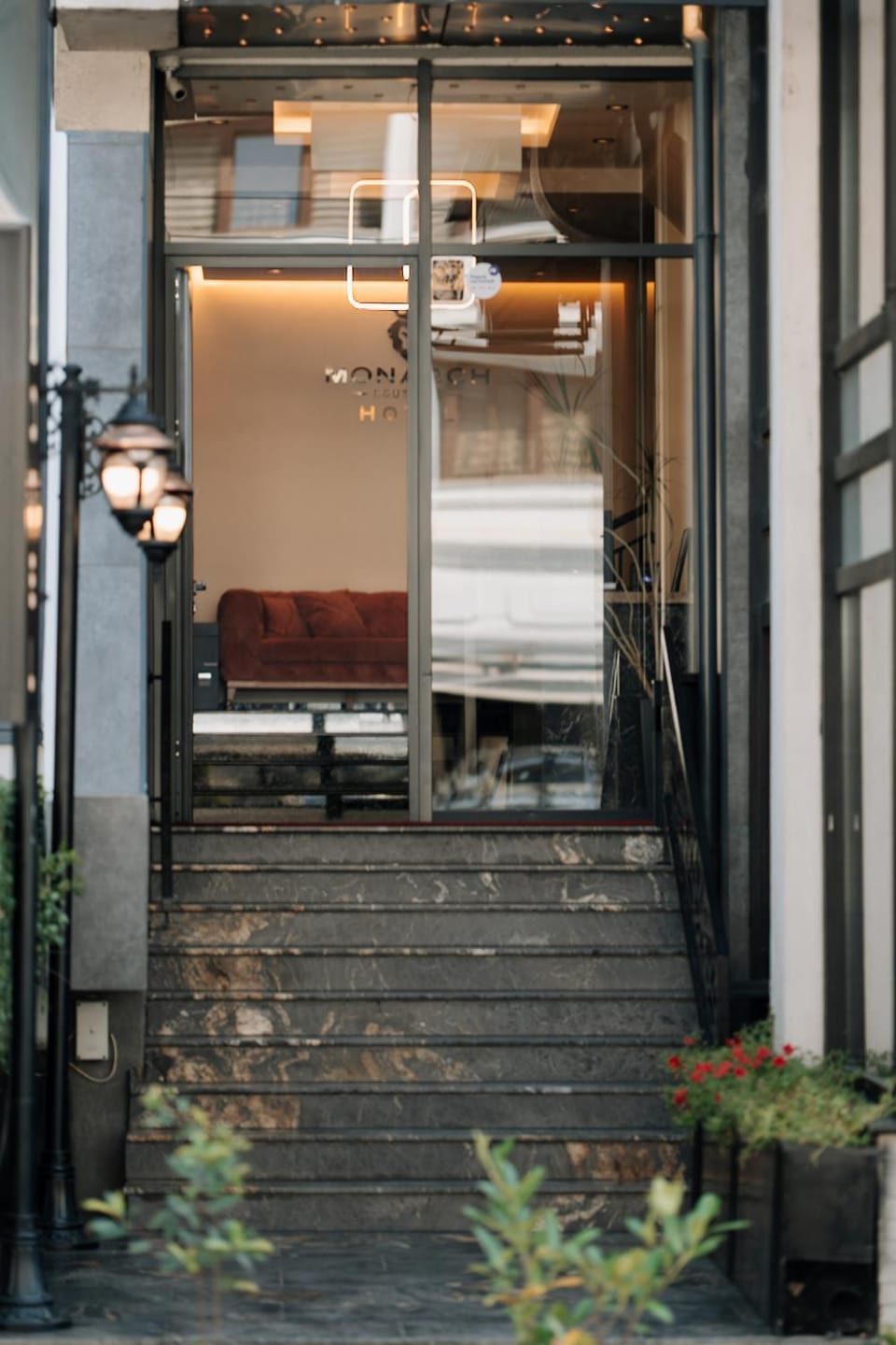 Facade/entrance