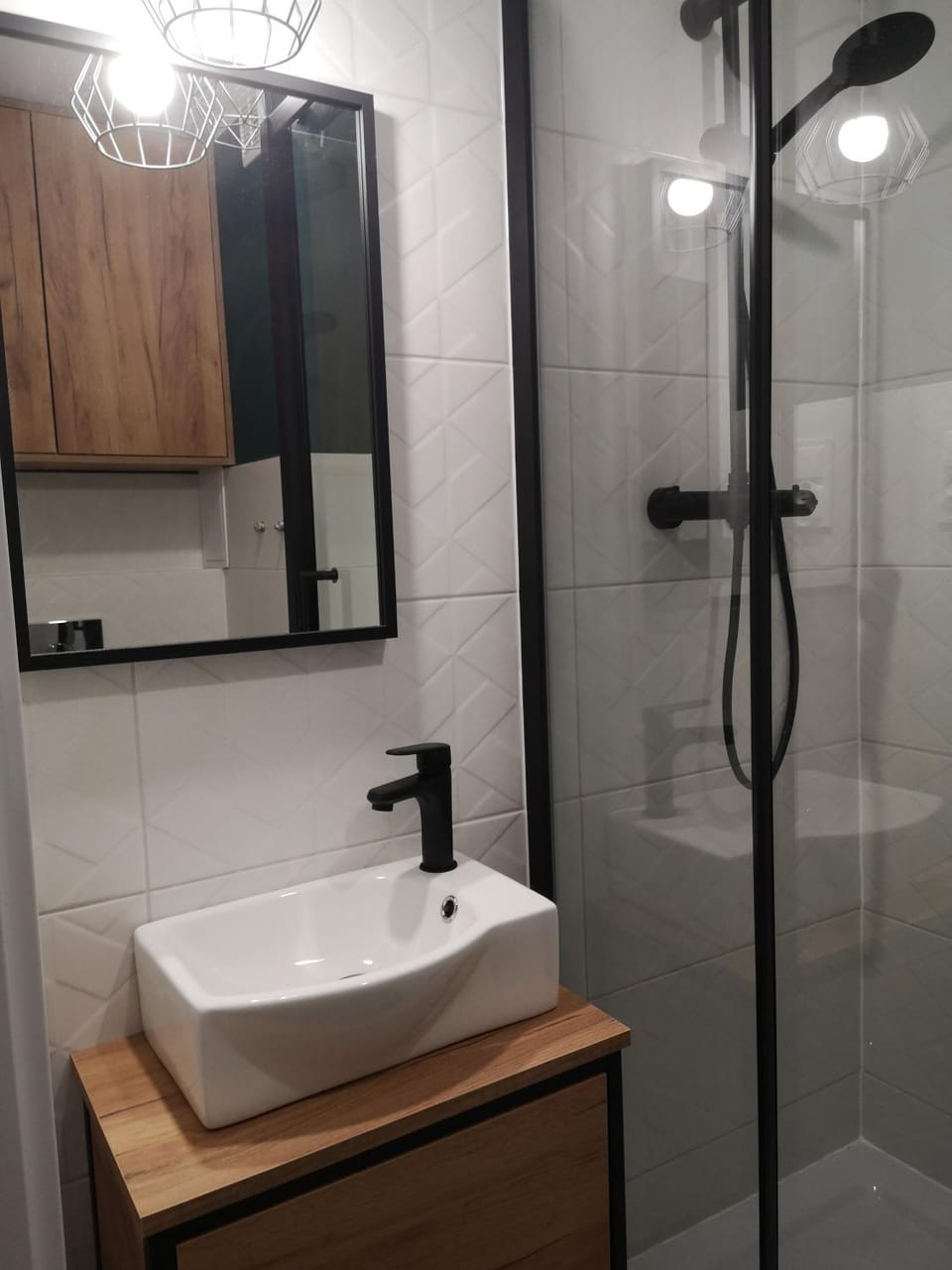 Shower, Bathroom, towels