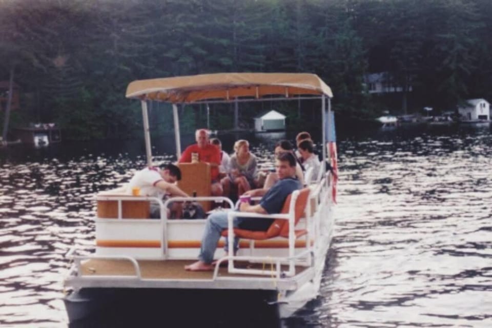 Grant Island Waterfront Cottage Brantingham Lk - HotTub, Pontoon Boat, Pets House in Brantingham Lake