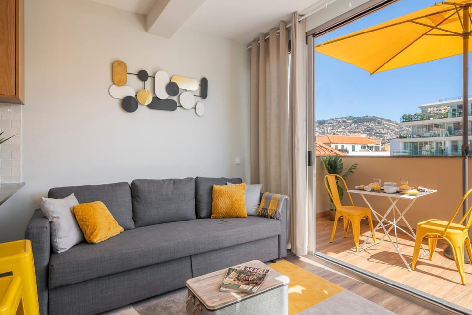 Balcony/Terrace, Living room