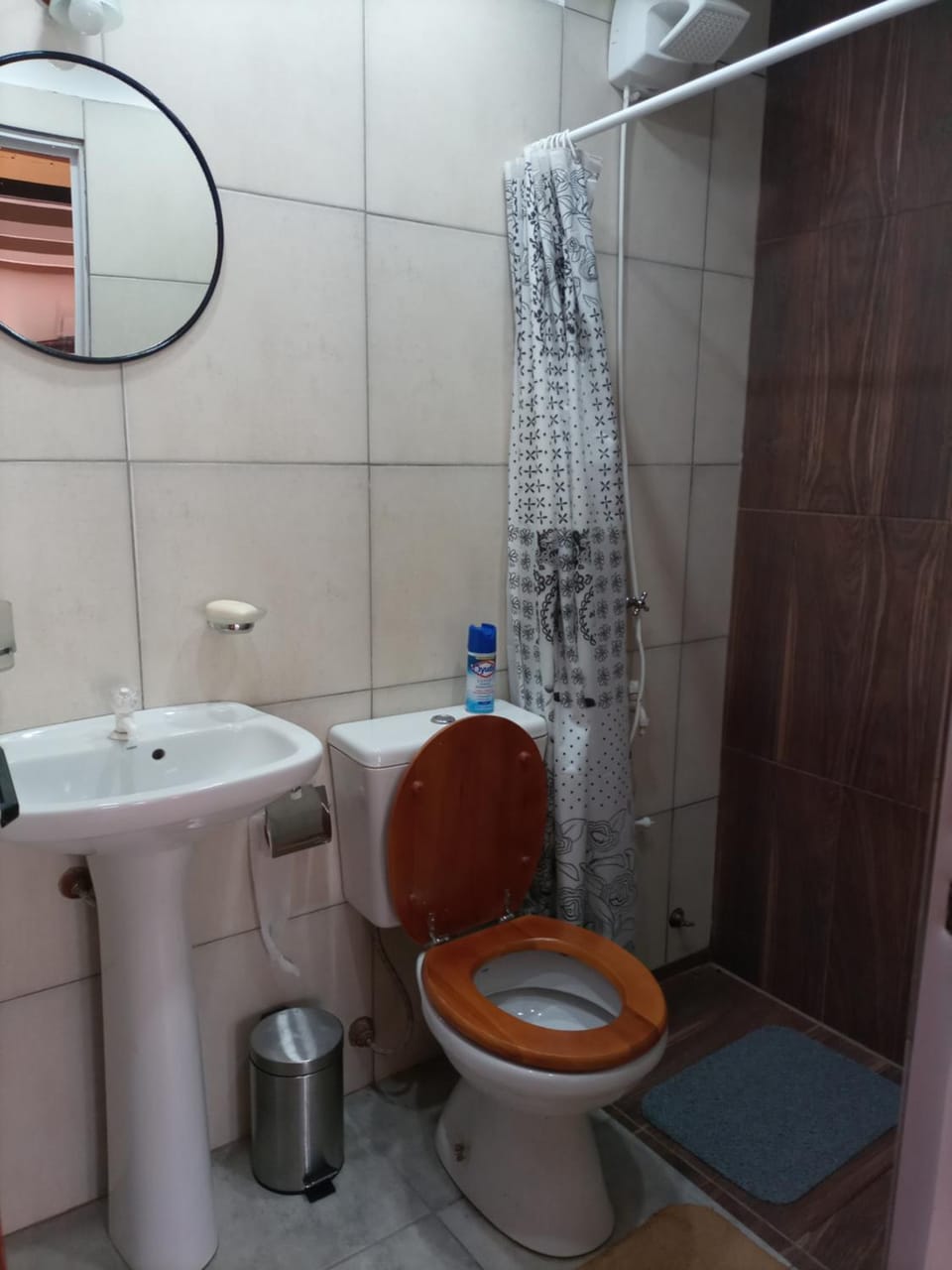 Shower, Bathroom, towels
