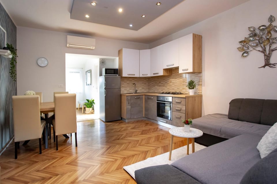 Apartment Edera, near the town in a quiet location Apartment in Rovinj