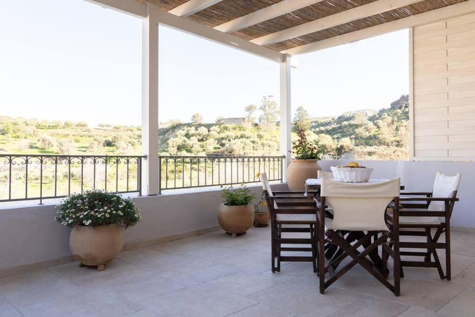 Day, Natural landscape, View (from property/room), Balcony/Terrace