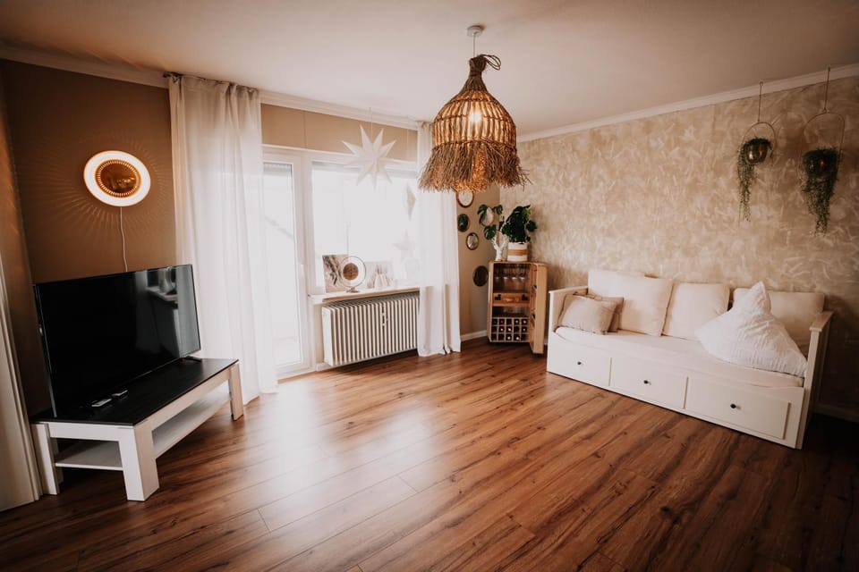 TV and multimedia, Living room, Photo of the whole room, Seating area