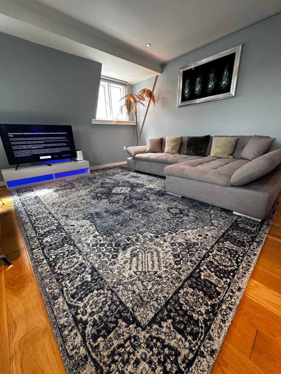 TV and multimedia, Living room, Photo of the whole room, Seating area