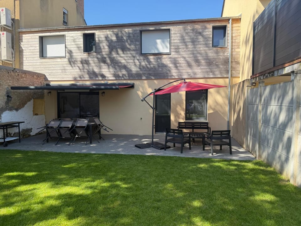 Les prunelles maison de village de 4 à 8 personnes House in Pays de la Loire