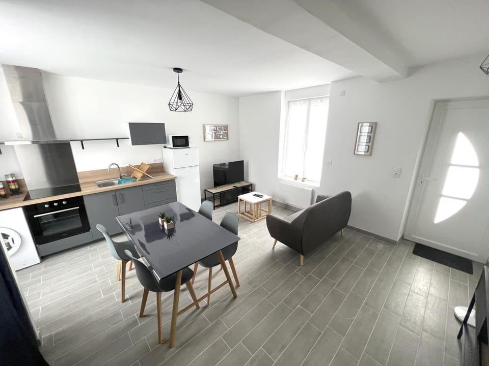 TV and multimedia, Living room, Dining area, minibar, pet friendly