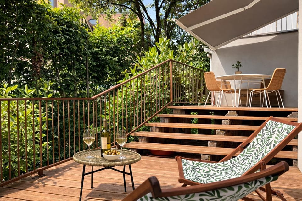 Property building, Solarium, View (from property/room), Garden view, River view, River view, Breakfast