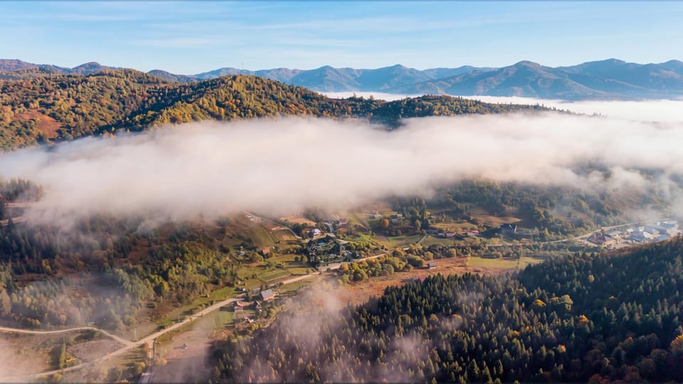 Day, Neighbourhood, Natural landscape, Bird's eye view, Mountain view