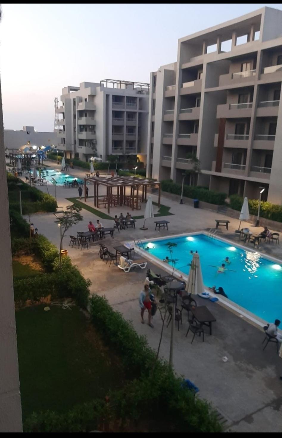 شاليه للايجار 3 غرف مكيفات بقرية جراند هيلز الساحل الشمالى بإطلاله مباشره على البول Apartment in Alexandria Governorate