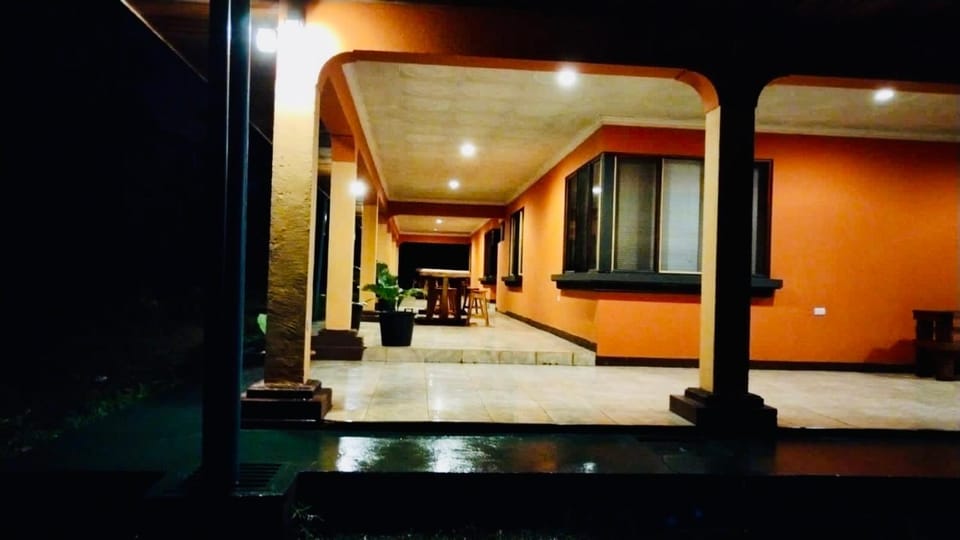 Casa Mano de Tigre House in Heredia Province