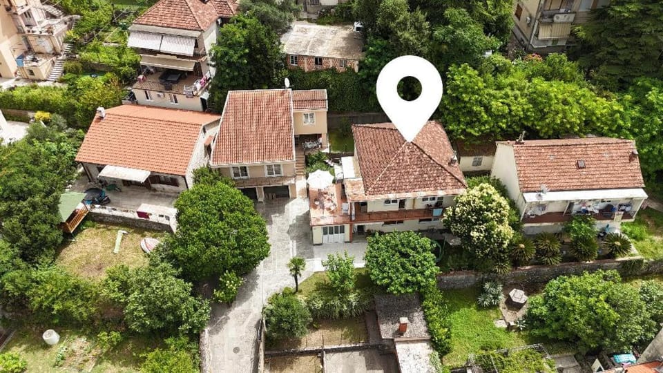 Property building, Neighbourhood, Natural landscape, Bird's eye view