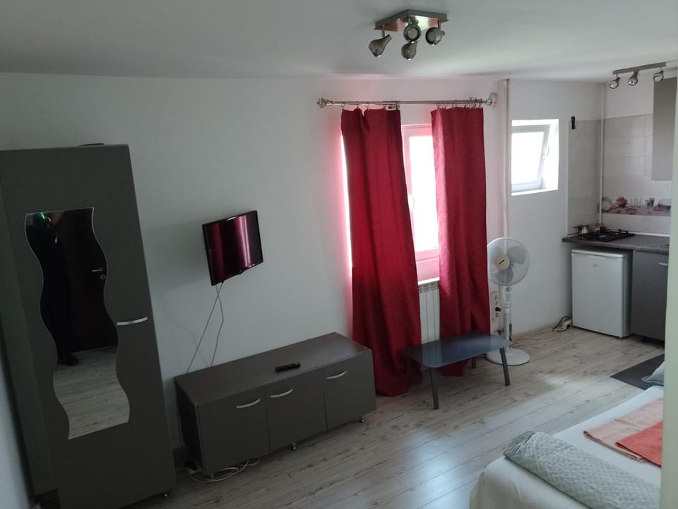 Metrou 1 Decembrie 1918 Apartment in Bucharest