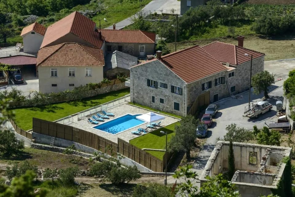 Elegant Villa in Dubravka with Private Pool Villa in Dubrovnik-Neretva County