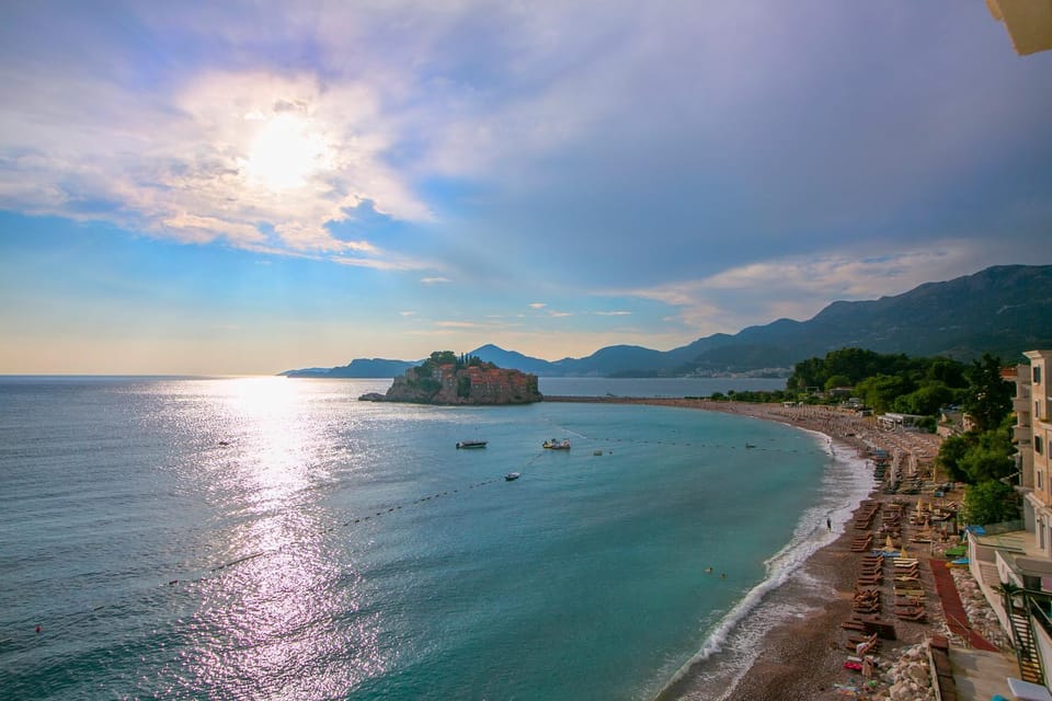 Nearby landmark, Day, Natural landscape, Beach, Mountain view, Sea view