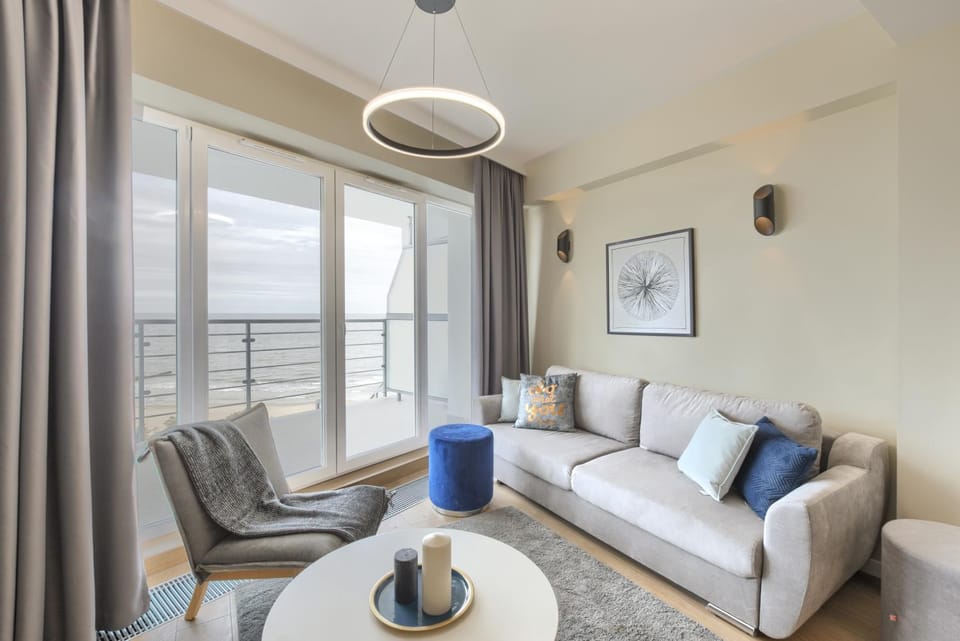 Sea Breeze Apartment z widokiem na morze Apartment in West Pomeranian Voivodeship, Poland