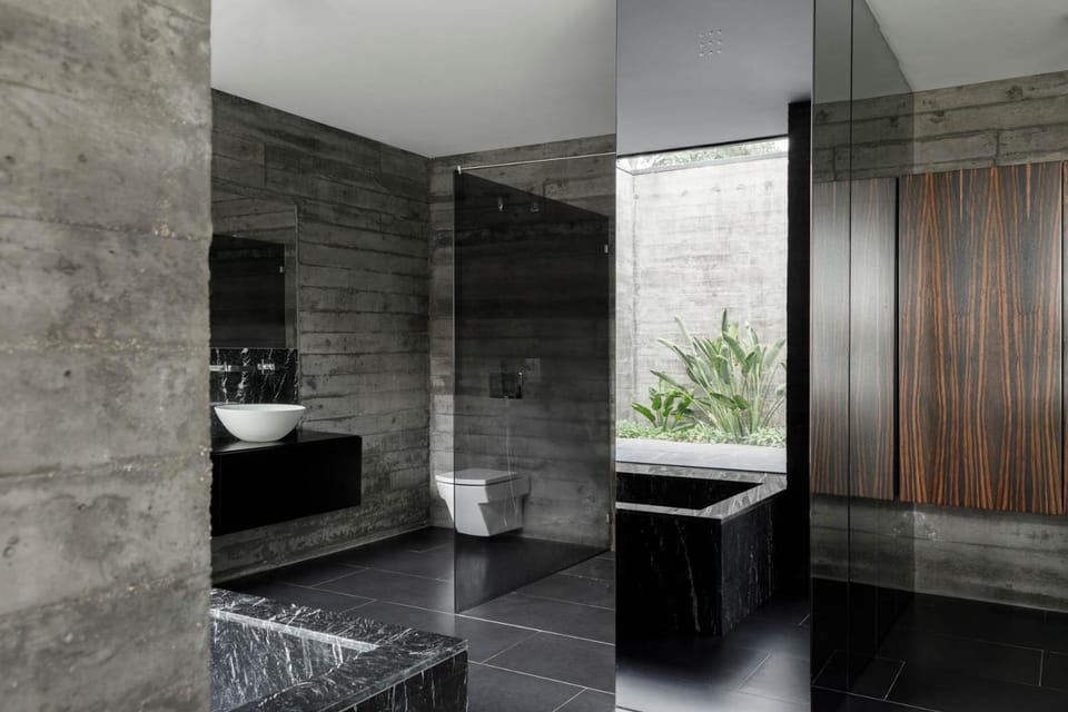 Casa dos Sobreiros by LovelyStay House in Porto District