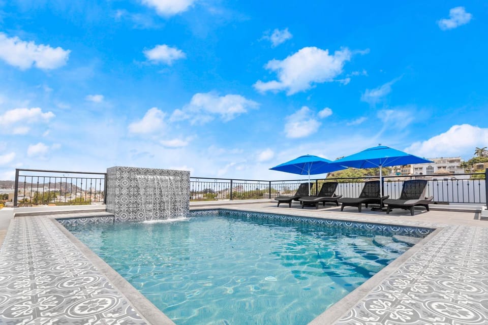 Pool view, Swimming pool, Swimming pool, sunbed