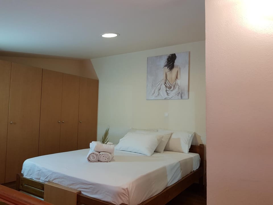 Mat Old Town Apartments L Apartment in Rethymno