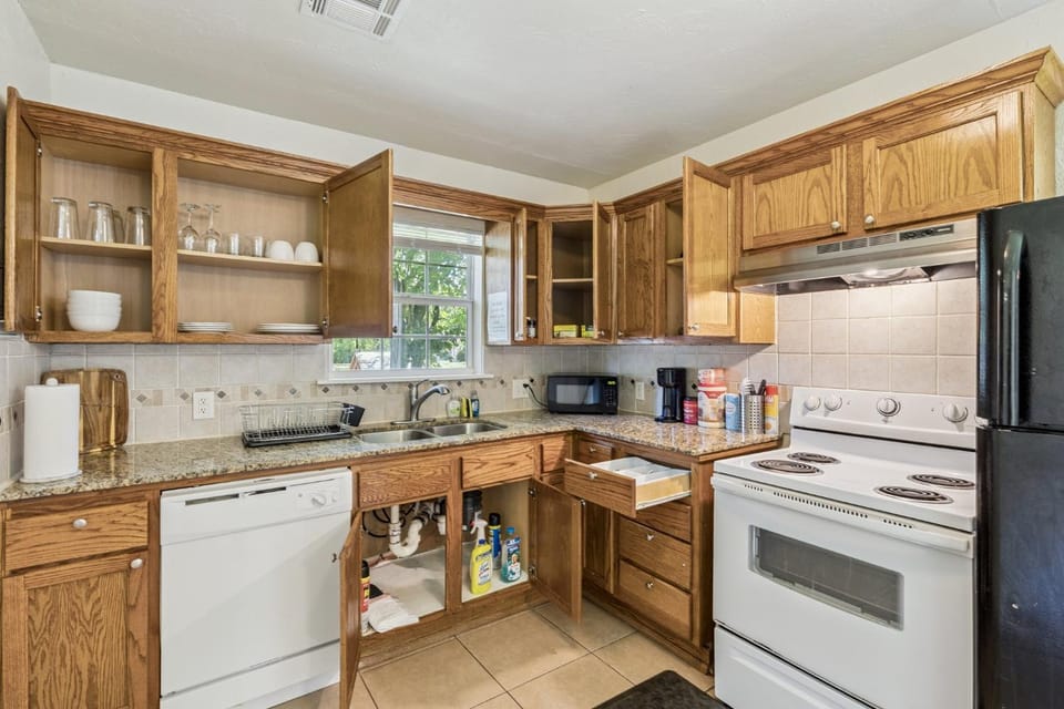 2BR Apt 3 mins Science Museum #TA House in Oklahoma City