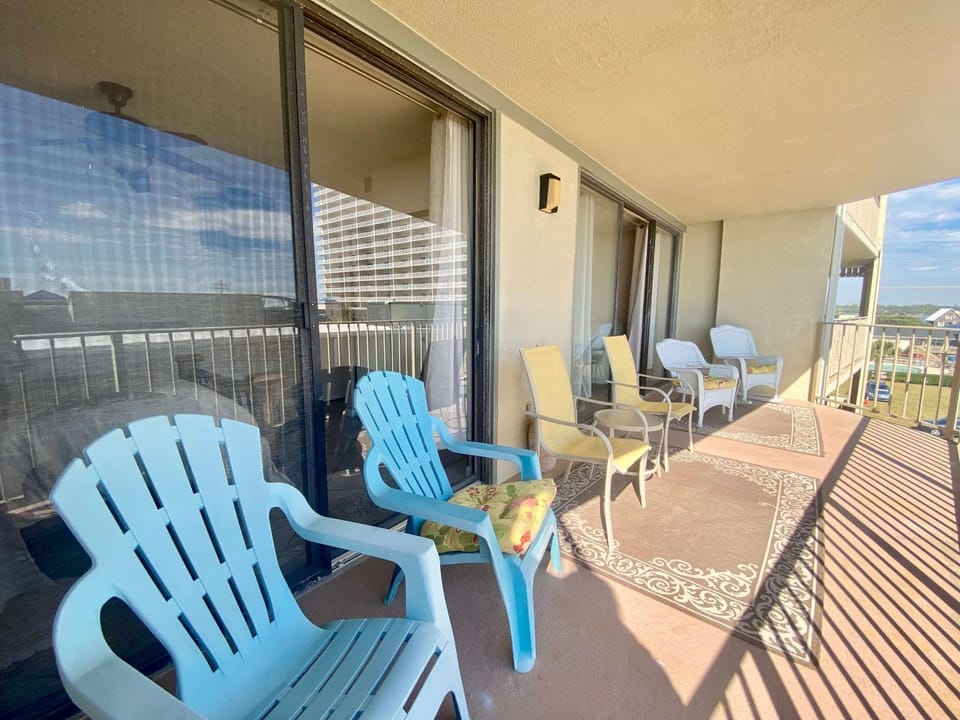 Gulf Village 312 by ALBVR - Oversized balcony offers beautiful, unobstructed indirect views House in West Beach